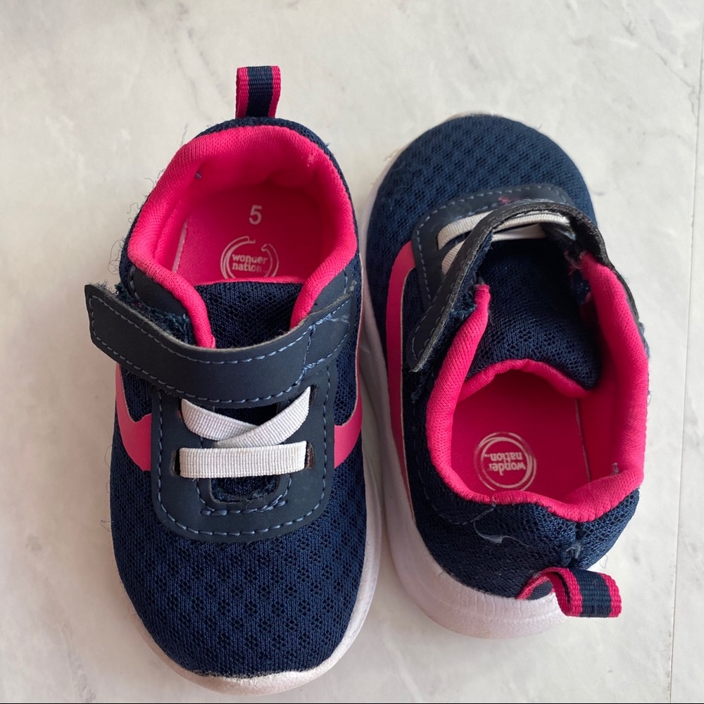 Kid's blue, white and pink athletic shoes - Picture 5 of 7